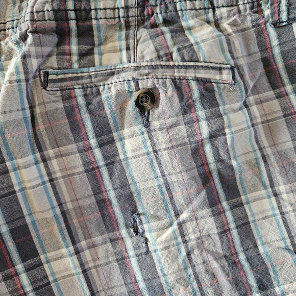 Mossimo Men's Plaid Shorts - Picture 3 of 7
